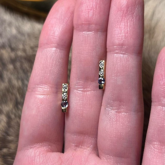 14k yellow gold tanzanite/iolite and diamond bar post earrings - Picture 3 of 7